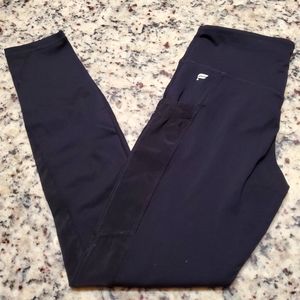 New Fabletics Motion365 leggings w/pockets, no tag
